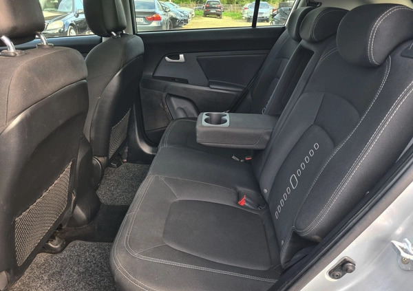 Kia Sportage cena 38499 przebieg: 227060, rok produkcji 2012 z Lwówek małe 596